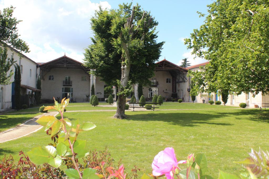 Domaine Des Chais Thenac  Exterior photo